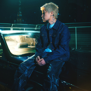 客厅ying乱亲女h小婷y
